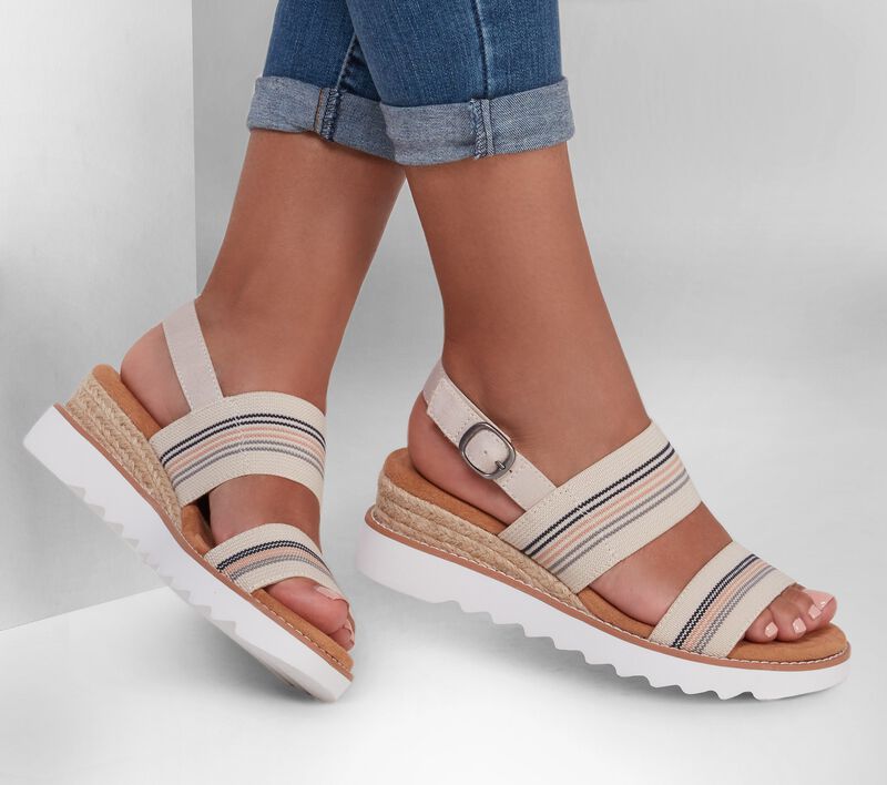 Dámské Boty Na Klínku Skechers BOBS Desert Kiss Hi - Tea Time Béžový Viacfarebný | CZ.113863NTMT