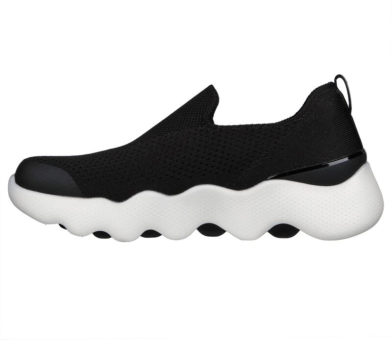 Dámské Ležérní Tenisky Skechers GO WALK Massage Fit - Tidal Černé Bílé | CZ.124906BKW