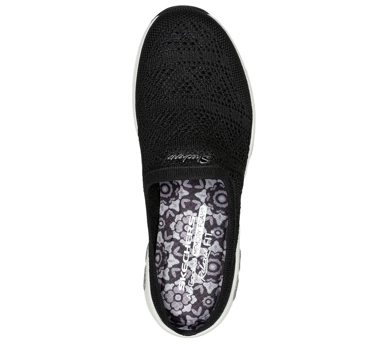 Dámské Ležérní Tenisky Skechers Relaxed Fit: Commute Time - In The Clear Černé Bílé | CZ.100500BKW