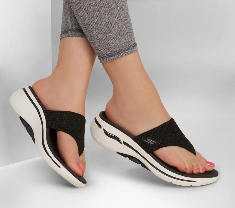 Dámské Sandály Skechers GO WALK Arch Fit - Weekender Černé Bílé | CZ.140221BKW