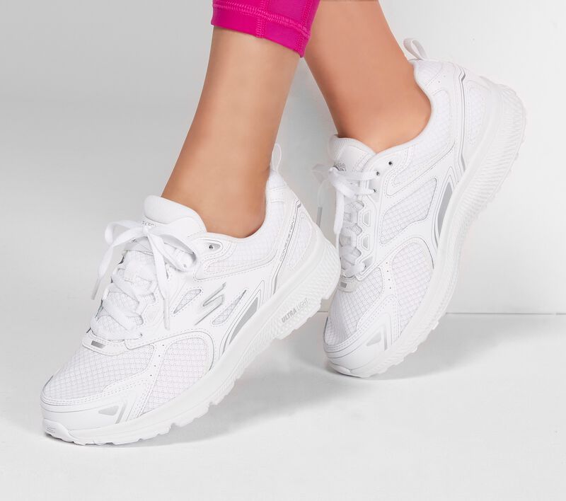 Dámské Šněrovací Boty Skechers GO RUN Consistent Bílé Stříbrné | CZ.128075WSL